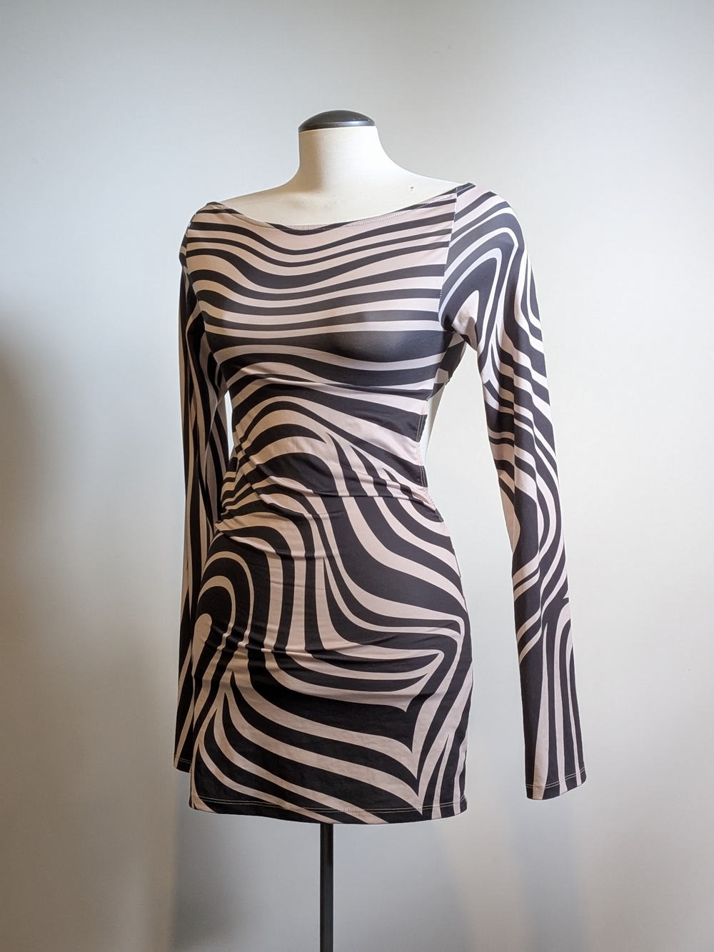Long Sleeve Black Swirl Bodycon Mini Dress Backless Rave Festival Groovy